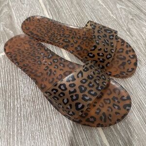 Slippers Pool Beach  size 9 Animal Print